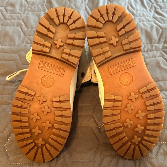 Timberland Cream Ankle Boots Size 6.5 - Picture 3 of 5
